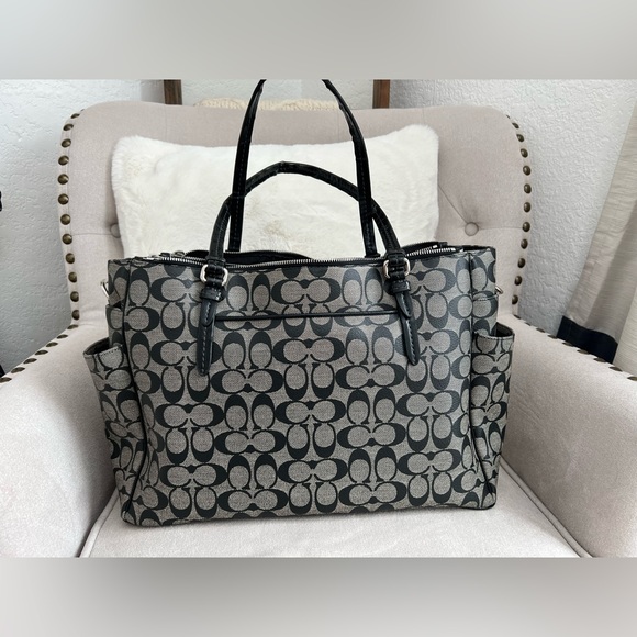 PRE-OWNED Coach Diaper Bag Tote Grey/Black Large - Picture 2 of 13